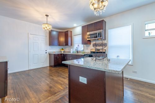 1403 2 Ave, Broadview IL 60153-2212 exterior