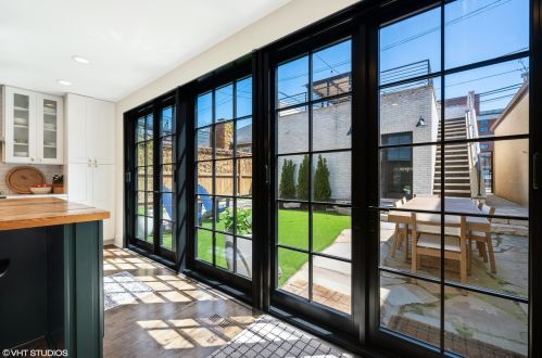 1733 Hoyne Ave, Chicago IL 60647-5541 exterior