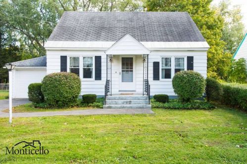 709 Pleasantview Ave, Schenectady, NY 12302-1618