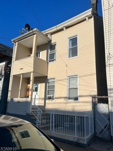 70 Butler St, Paterson, NJ 07524-1710