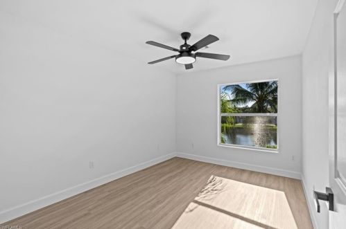 4227 Covey Cir, Naples FL 34109-2501 exterior