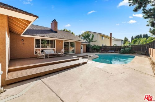 1837 Las Lanas Ln, Fullerton CA  92833-1814 exterior