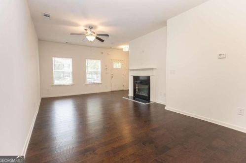 756 Crestwell Cir, Atlanta GA  30331-8629 exterior