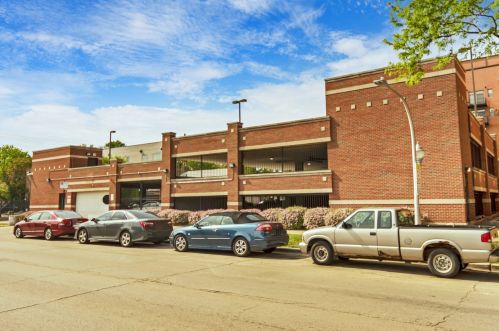 1000 53rd St, Chicago IL 60615-4369 exterior