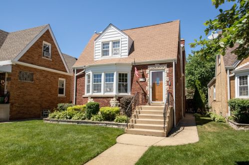 6714 Schreiber Ave, Chicago, IL 60631-2022