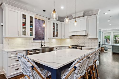 2326 Charleston St, Chicago IL 60647-4112 exterior