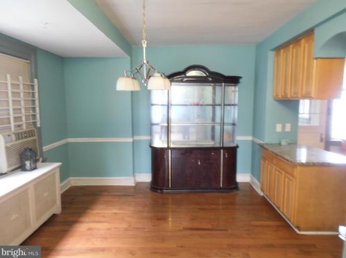 5834 3 St, Philadelphia PA 19106-1802 exterior