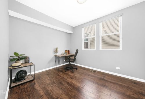 3142 Christiana Ave, Chicago IL 60651-4148 exterior