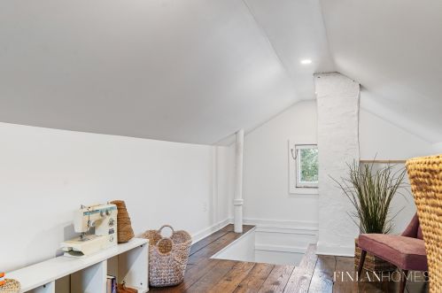 1040 Innes St, Grand Rapids MI 49503-3660 exterior