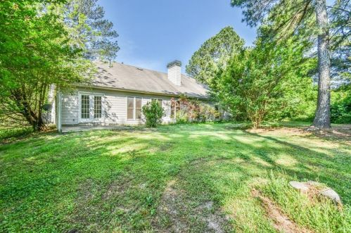 3032 Chesterfield Ct, Lithonia GA 30039-4683 exterior