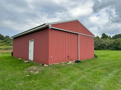 68212 Territorial Rd, Watervliet MI 49098-9434 exterior