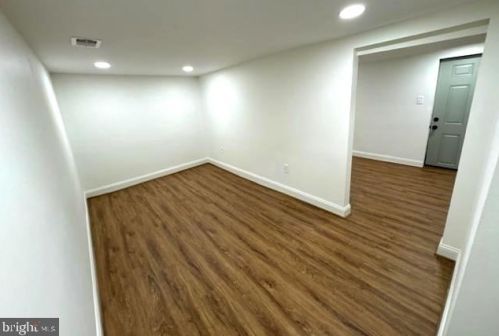 3101 Memorial St, Alexandria VA 22306-1542 exterior