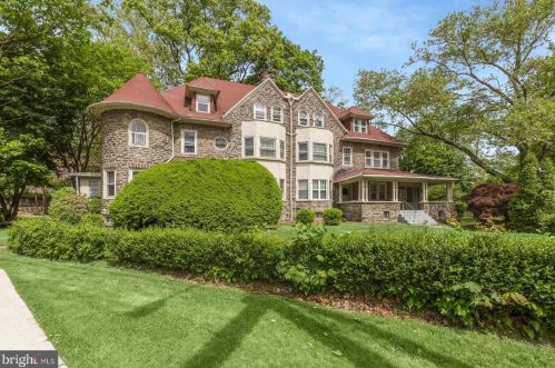 6500 Lincoln Dr, Philadelphia PA  19119-3623 exterior