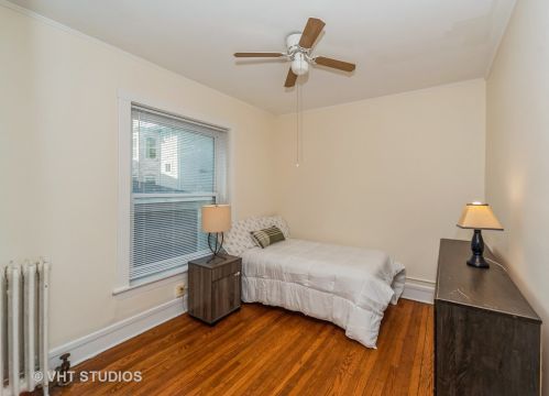 6214 Magnolia Ave, Chicago IL 60626-5306 exterior