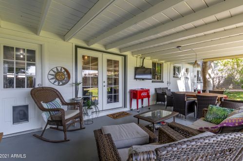 1233 El Camino Dr, Phoenix AZ 85051-9124 exterior