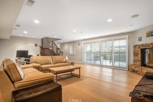 1241 Valencia Mesa Dr, Fullerton CA 92833-2220 exterior