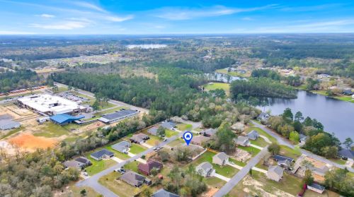 43 Magnolia Lake Dr, Defuniak Springs FL 32433-5252 exterior