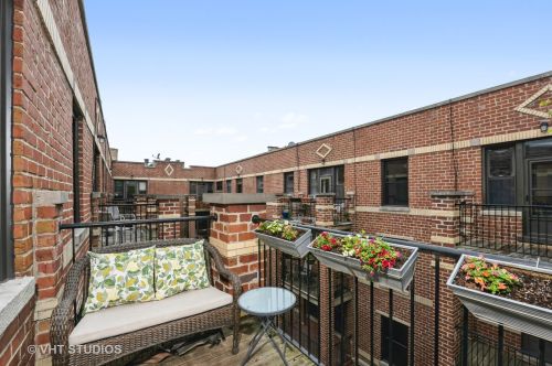 2106 Seminary Ave, Chicago IL  60614-4114 exterior