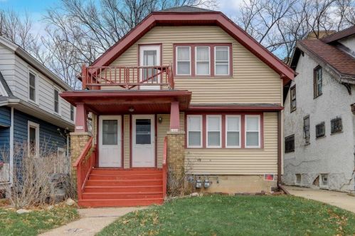 2446 Michigan St, Milwaukee, WI 53233-1809