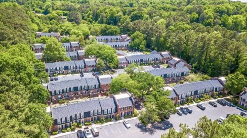 26 Independence Pl, Atlanta GA  30318-1505 exterior