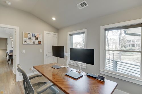 1485 Harts Mill Rd, Atlanta GA  30319-1824 exterior