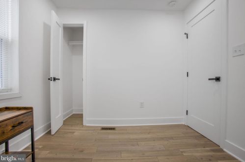 702 19 St, Washington DC 20002-4077 exterior