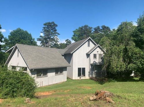 1910 Ahaluna Dr, Gainesville, GA 30501-1526