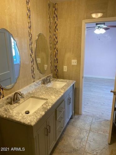 6735 10 St, Phoenix AZ 85086-0912 exterior