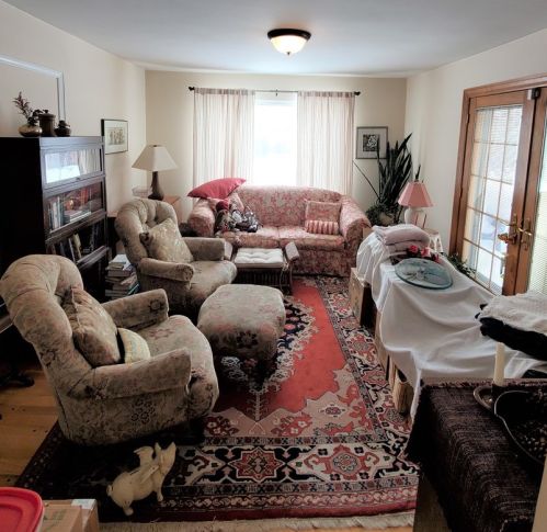 3031 Jarlath St, Chicago IL 60645-1127 exterior