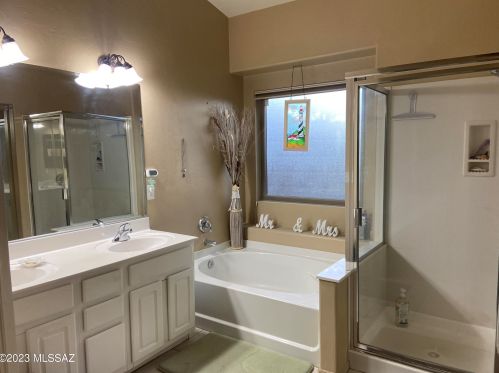 4434 Paseo Don Rolando, Tucson AZ  85746-8465 exterior