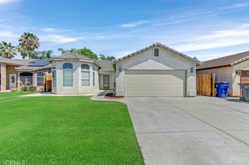 8608 Hoodsport Ave, Bakersfield, CA 93312-5586