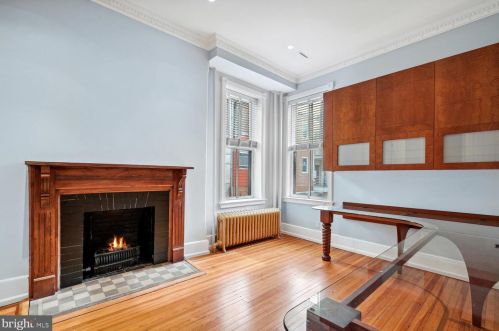 2010 Hillyer Pl, Washington DC 20009-1006 exterior