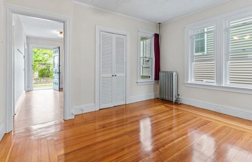 113 Oakland Ave, Providence RI 02908-3632 exterior