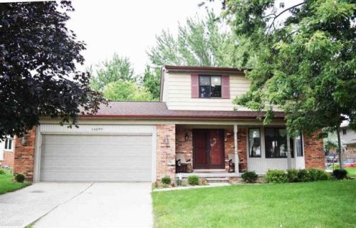 16099 Durell Dr, Macomb Township, MI 48044-2555