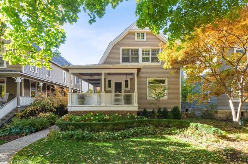 4112 Hermitage Ave, Chicago, IL 60613-1821