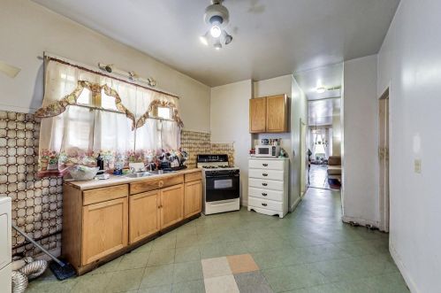 1817 Lawndale Ave, Chicago IL  60647-8350 exterior