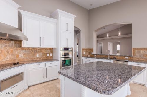 3605 69th Ave, Phoenix AZ 85043-3325 exterior