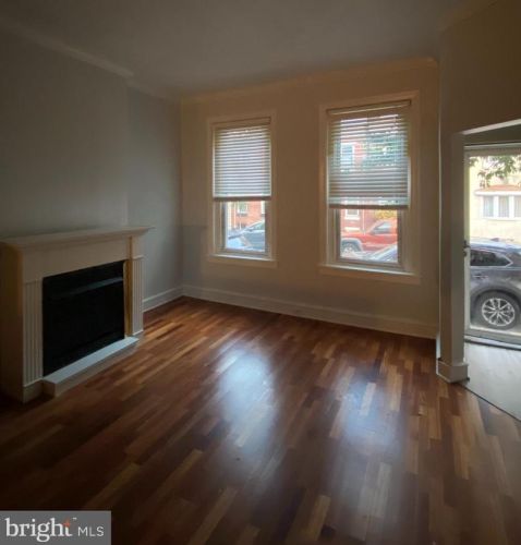 2422 Cedar St, Philadelphia PA  19125-3018 exterior