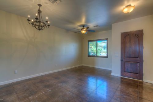 2617 Captain Dreyfus Ave, Phoenix AZ  85032-5916 exterior