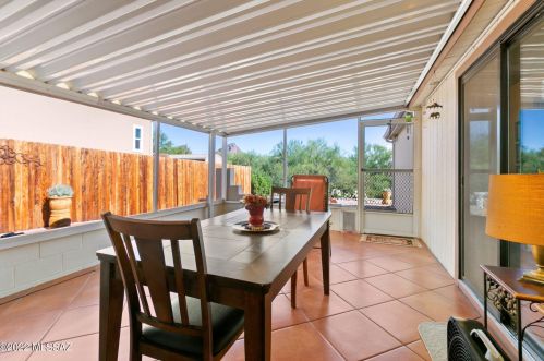 2421 Double O Pl, Tucson AZ 85713-6717 exterior