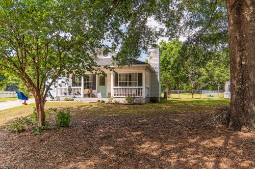 186 Hurley Dr, Defuniak Springs, FL 32433-3593