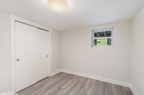 4032 Francisco Ave, Chicago IL 60618-2602 exterior