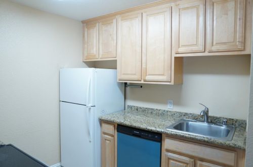 107 Monte Verano Ct, San Jose CA 95116-2658 exterior