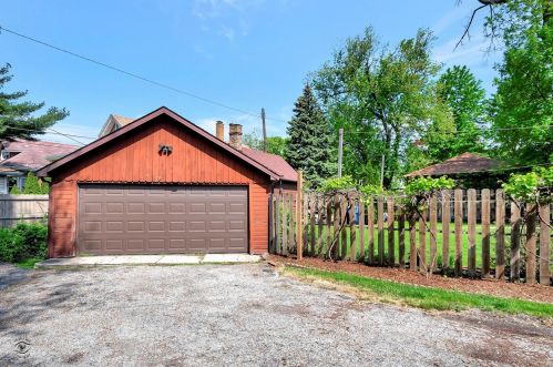 11056 Bell Ave, Chicago IL 60643-3935 exterior