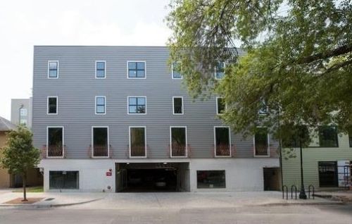 911 22nd St, Austin, TX 78705-5417