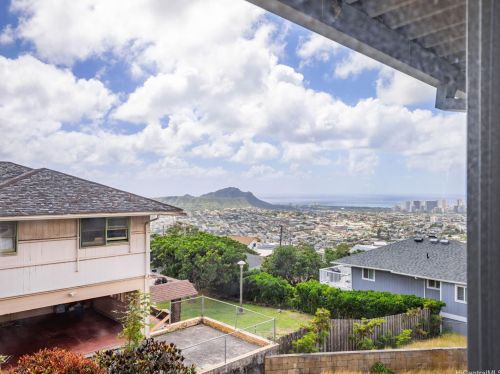 1986 Paula Dr, Honolulu HI  96816-3940 exterior