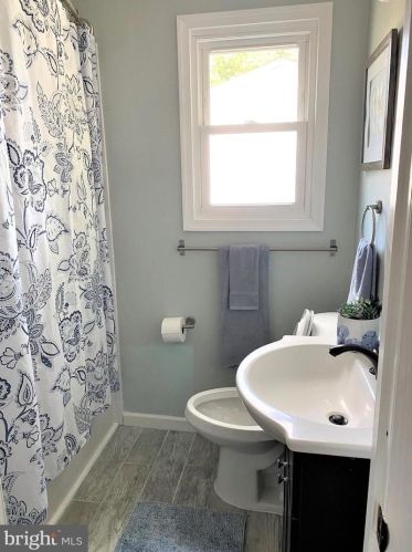 829 Cedar Branch Dr, Glen Burnie MD 21061-2168 exterior