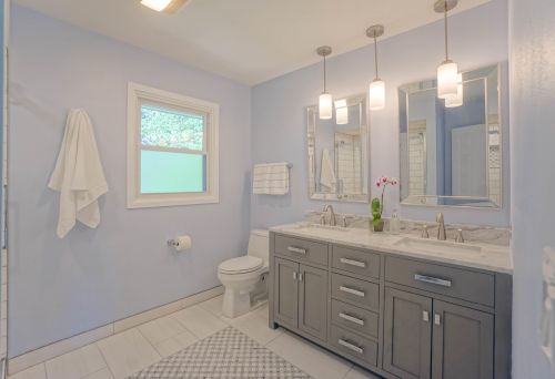 1429 118, Milwaukee WI 53226-3232 exterior