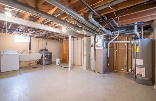 227 Van Norman Ave, Milwaukee WI 53235-5727 exterior