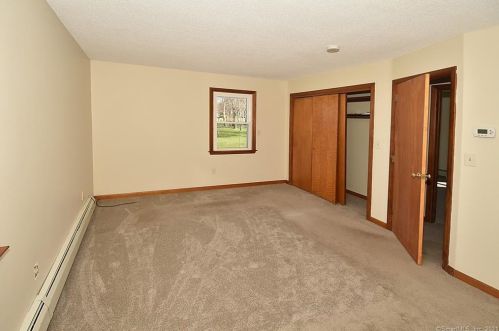 66 Kibbe Rd, Ellington CT 06029-2511 exterior